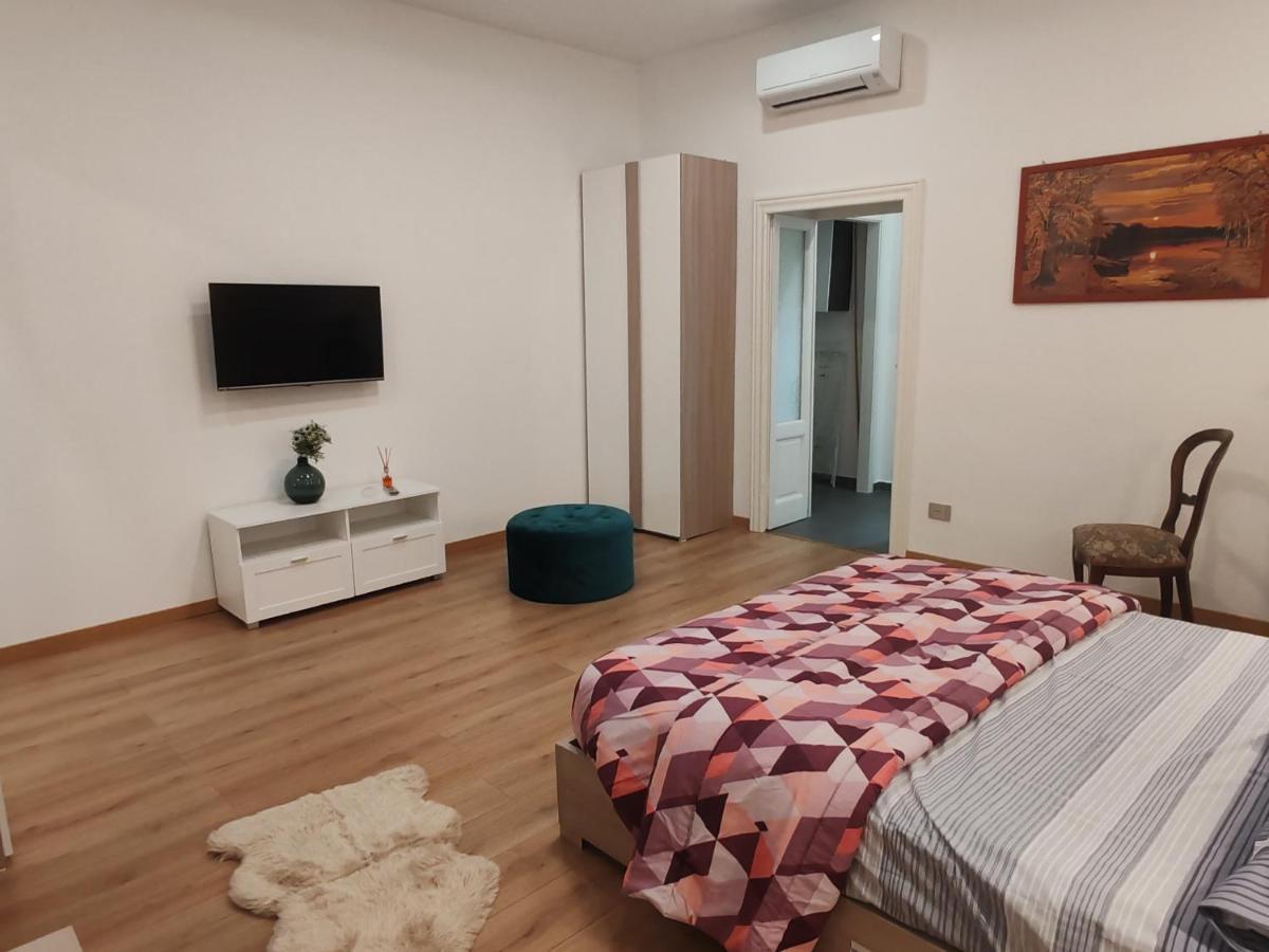Appartamenti Lungo Fiume Sesto Calende Luaran gambar
